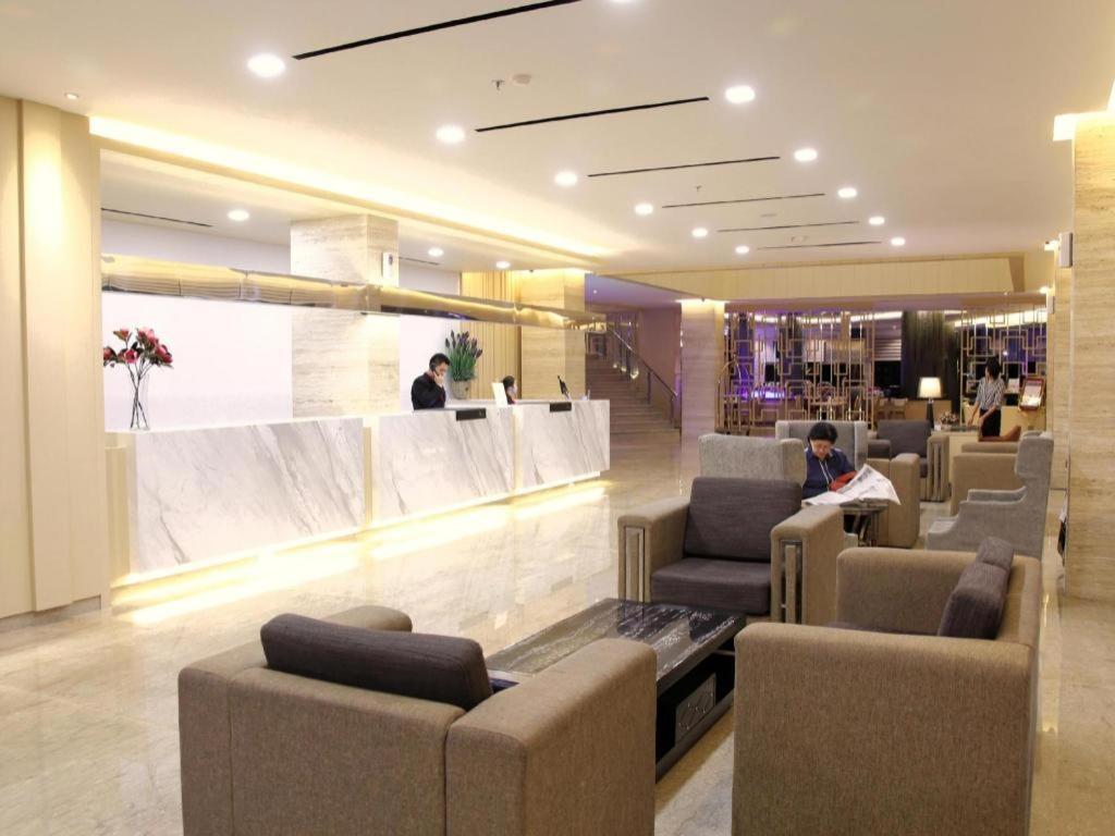 89 Hotel Batam Nagoya Exterior photo