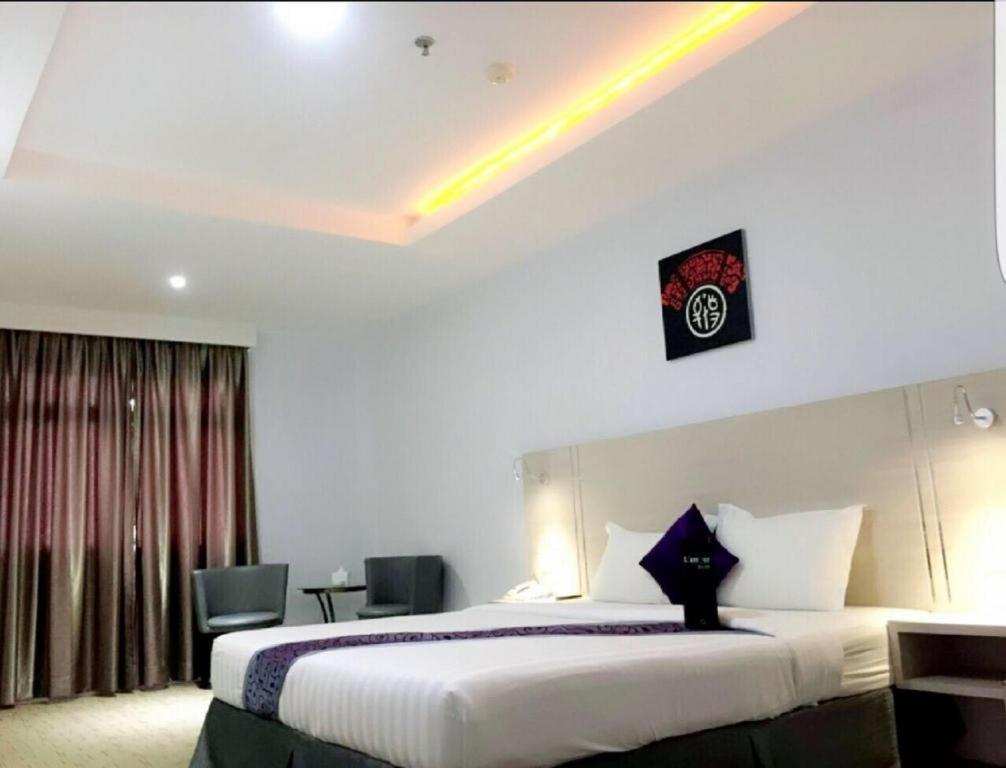 89 Hotel Batam Nagoya Exterior photo
