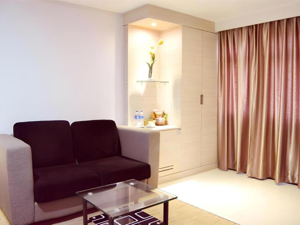 89 Hotel Batam Nagoya Exterior photo