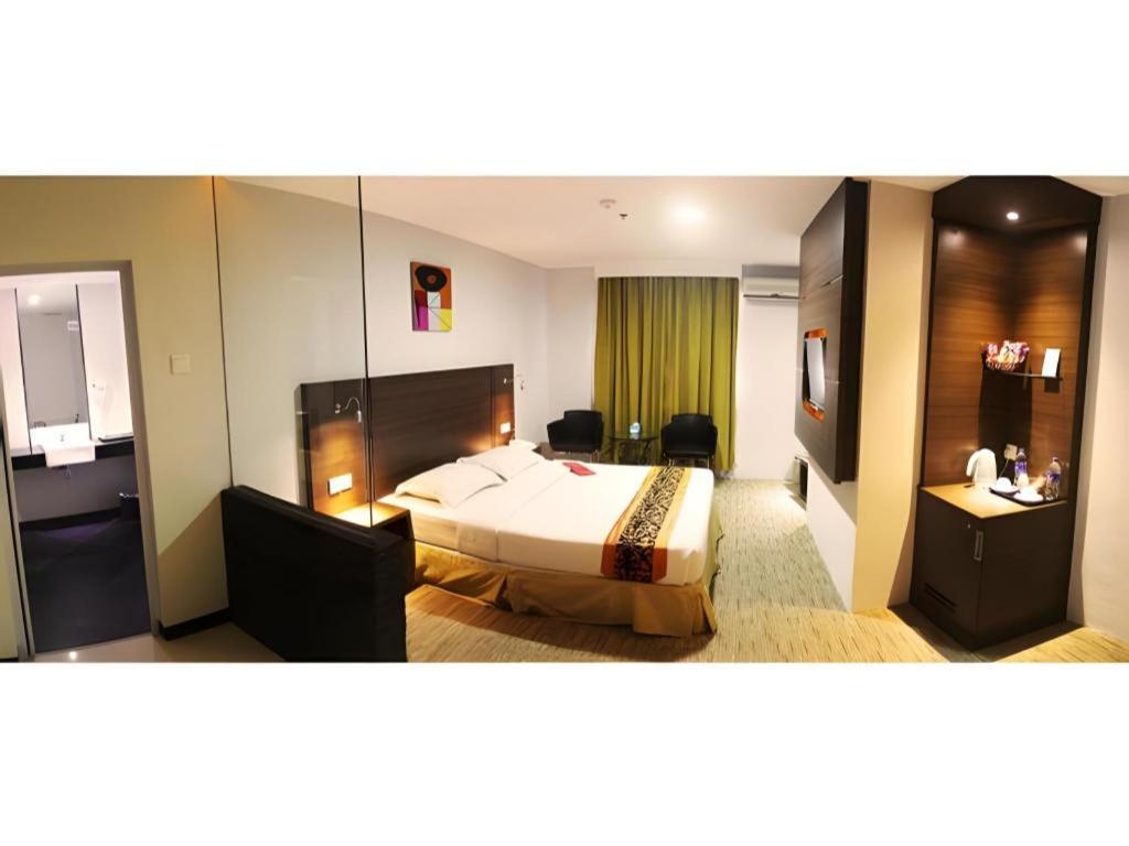 89 Hotel Batam Nagoya Exterior photo